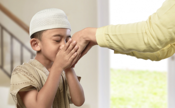 25 Mufti Menk Quotes About Parents 25 Quotes about Parents - Mufti Menk